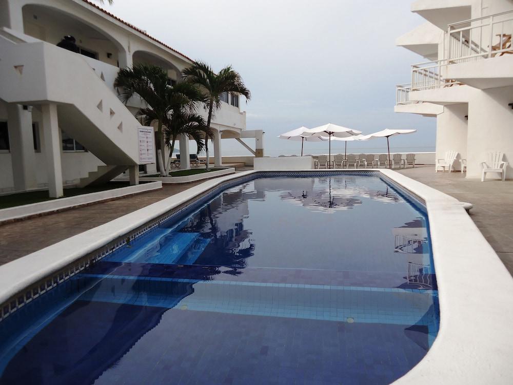 Hotel Bagasi Manzanillo Buitenkant foto