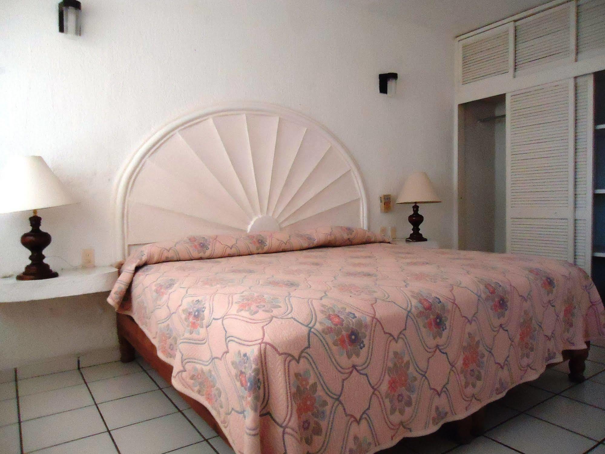 Hotel Bagasi Manzanillo Buitenkant foto