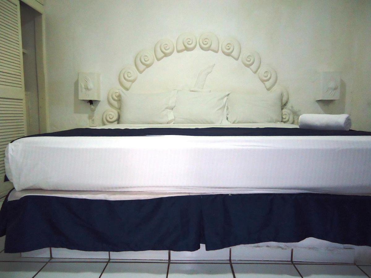 Hotel Bagasi Manzanillo Buitenkant foto