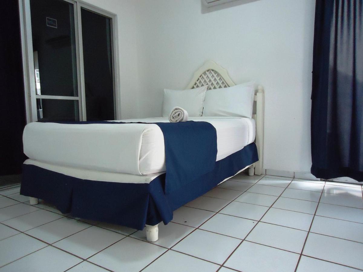 Hotel Bagasi Manzanillo Buitenkant foto