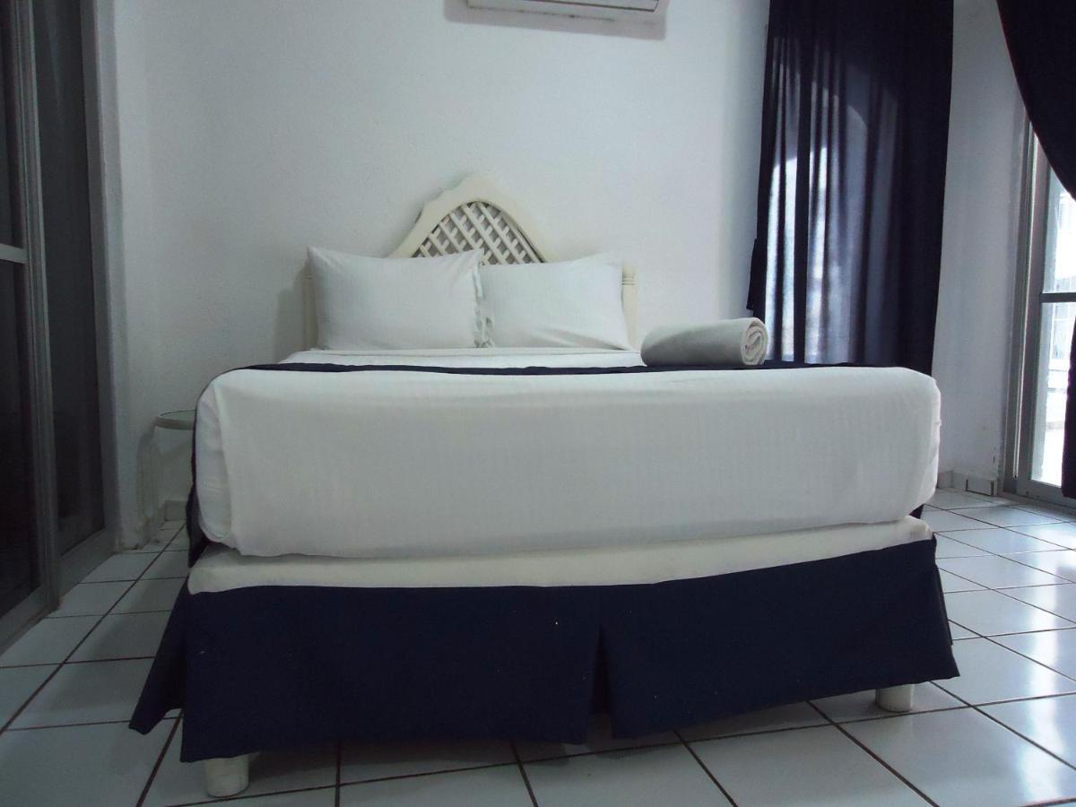 Hotel Bagasi Manzanillo Buitenkant foto