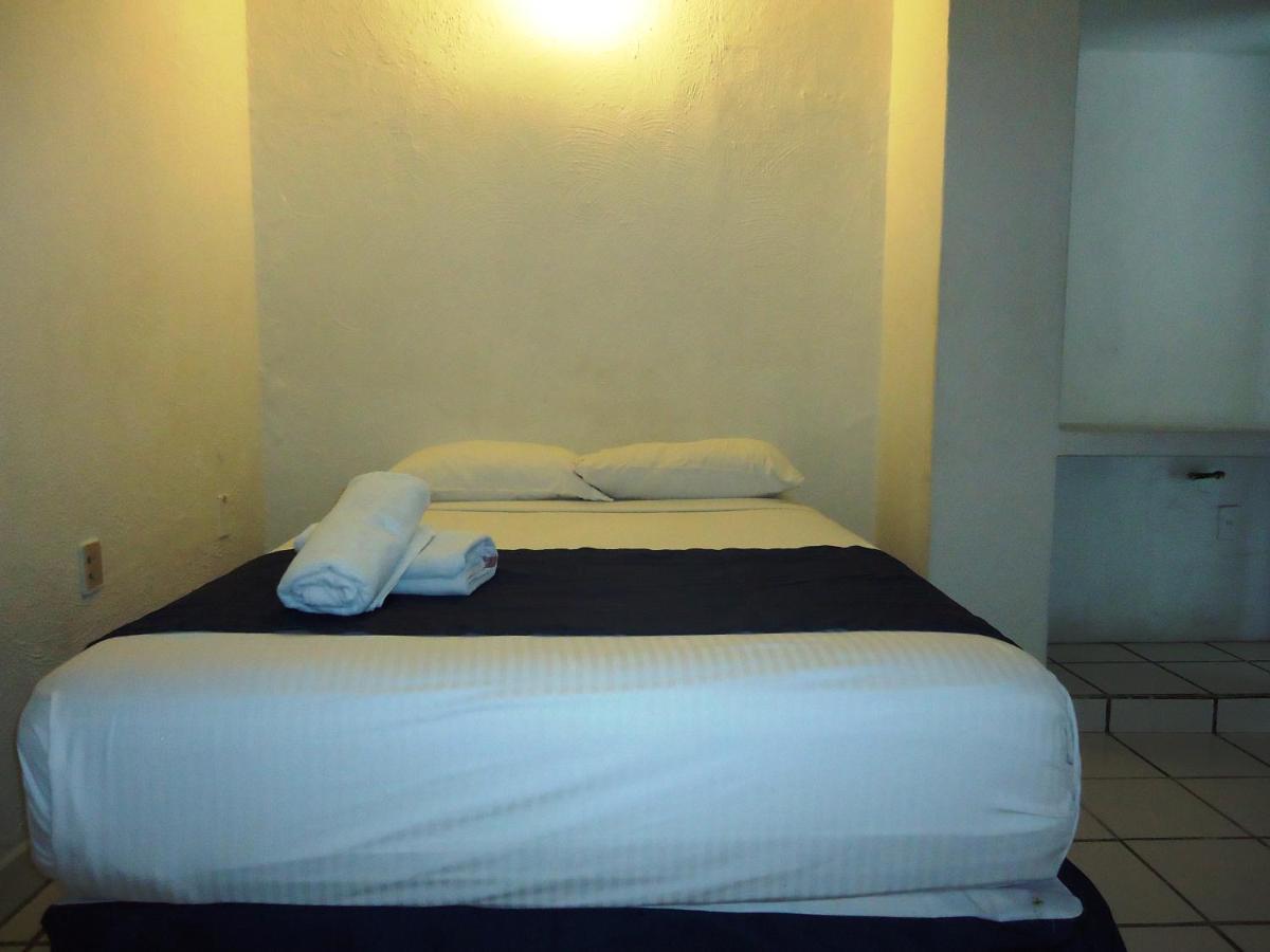 Hotel Bagasi Manzanillo Buitenkant foto