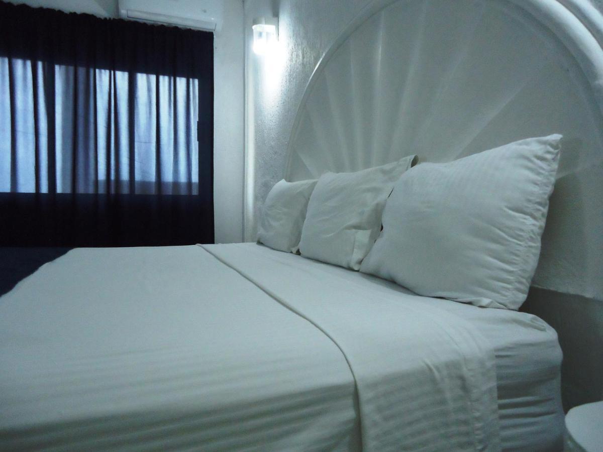 Hotel Bagasi Manzanillo Buitenkant foto