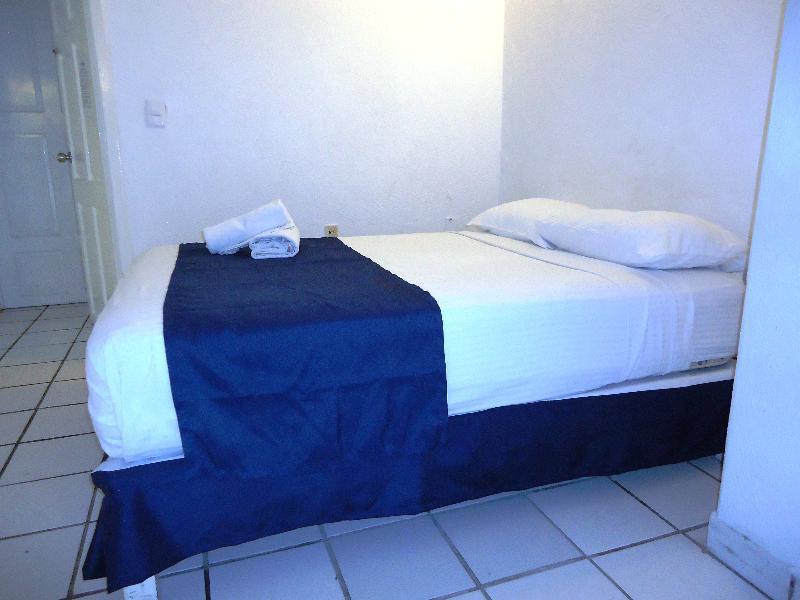 Hotel Bagasi Manzanillo Buitenkant foto